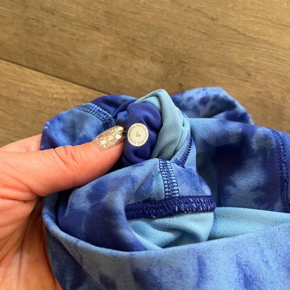 Lululemon Align Legging in tie dye - Picture 4 of 4